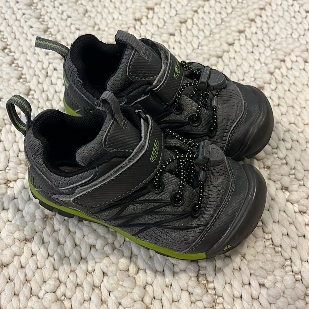 Size 10 Toddler Keen hiking shoes